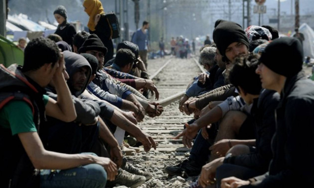 Ειδομένη: Ένταση και εκνευρισμός στη διαμαρτυρία προσφύγων – Διχασμένοι για τις κινήσεις τους