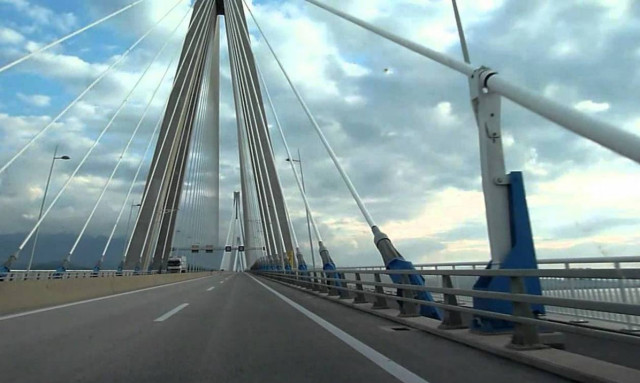 Και όμως! Χάθηκε η γέφυρα Ρίου - Αντιρρίου – Τι συνέβη; (pics)