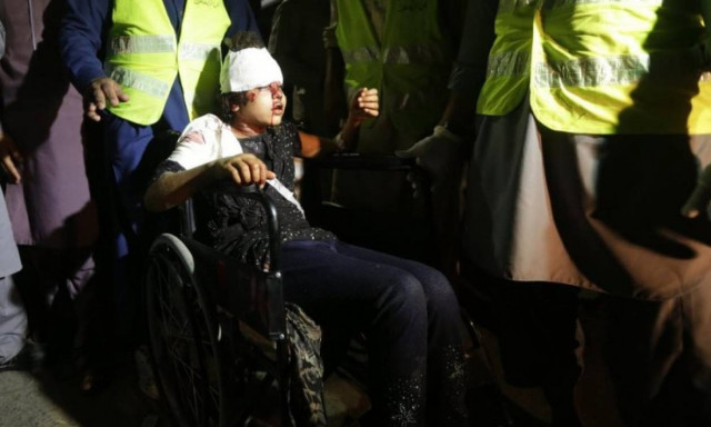 Σοκ: Βομβιστής αυτοκτονίας ανατινάχθηκε σε παιδική χαρά σκοτώνοντας 65 μητέρες και παιδιά (Pics-Vid)