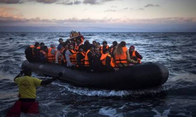 Πέντε πλοιάρια με μετανάστες κατευθύνονταν προς τη Λέσβο – Τα σταμάτησε η τουρκική ακτοφυλακή