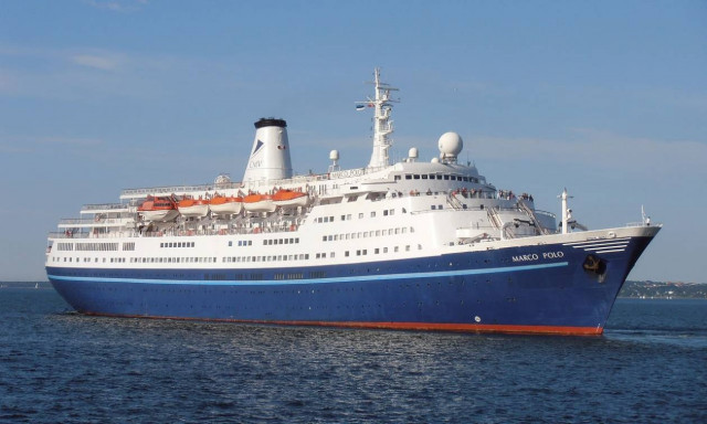 Απίστευτο! Έπαθε υποθερμία κολυμπώντας για να προλάβει… το κρουαζιερόπλοιο