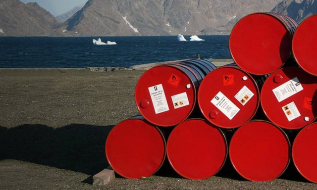 Μείωση των τιμών του πετρελαίου - αναμένεται αύξηση των αμερικανικών αποθεμάτων αργού