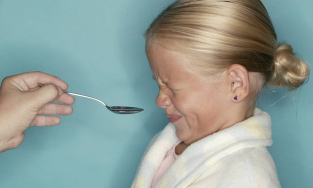 Προσοχή κίνδυνος! Γιατί δεν πρέπει να δίνετε στα παιδιά φάρμακα με κουτάλια κουζίνας