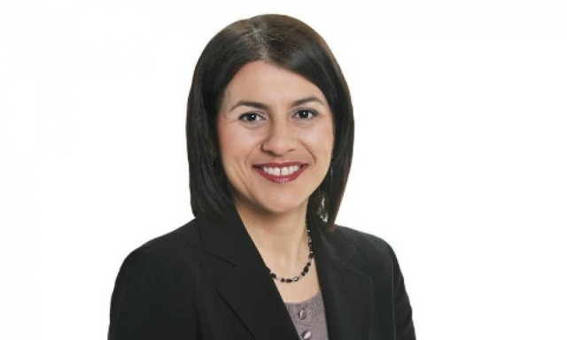 Η Ομογενής υπουργός της Αυστραλίας Τζένη Μικάκου κοντά στις κακοποιημένες γυναίκες