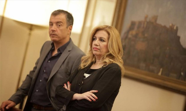 Θεοδωράκης: Η λογική μου δεν είναι να ενωθούμε ΠΑΣΟΚ - Ποτάμι, μήπως και αισθανθούμε πιο ασφαλείς