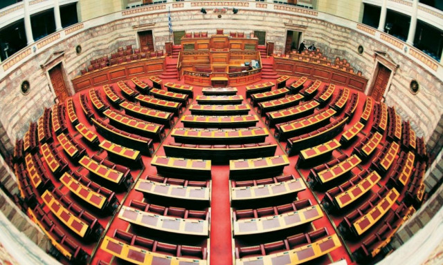 «Φλερτ» και συμμαχίες σε εποχές μεγάλης πολιτικής ρευστότητας