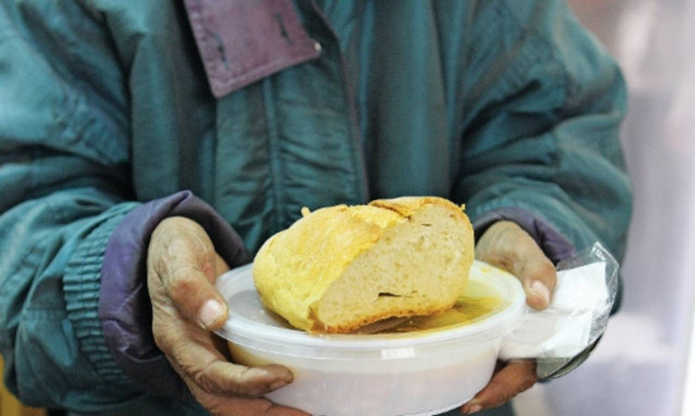 Ποιοι «τρώνε» με χρυσά κουτάλια από την τροφοδοσία των hotspots