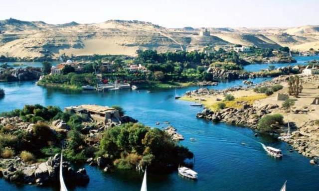 «Μάτωσε» ο Νείλος - Εκπληρώνονται οι Γραφές;