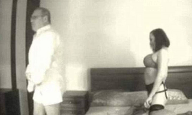 Σεξ με τη βοηθό του! - Αυτό είναι το «ροζ» βίντεο που «καίει» τον πρώην Ρώσο πρωθυπουργό