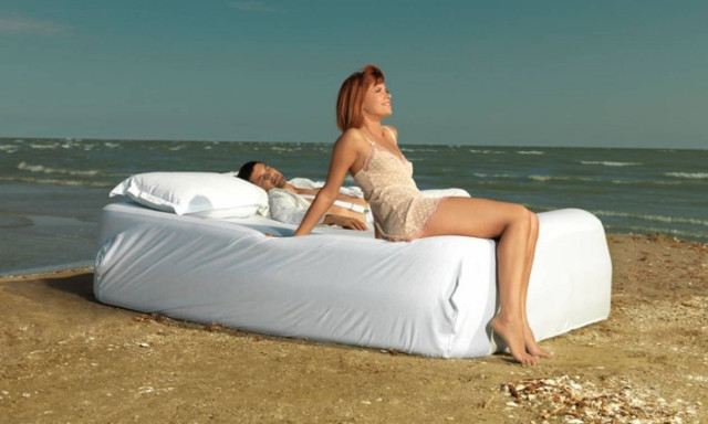 Έρχεται το «μυστικό» νησί για παράνομο και αχαλίνωτο σεξ!