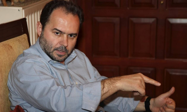 Σάλος για την τροπολογία που επιτρέπει δεύτερη θητεία στον Φωτόπουλο