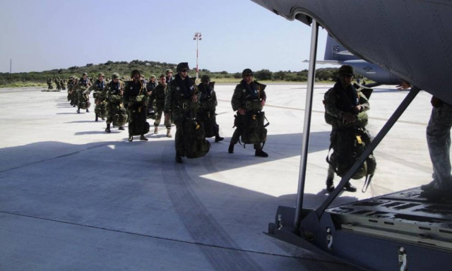 Επιχειρησιακή Εκπαίδευση Αλεξιπτωτιστών (pics)