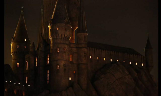 Άνοιξε το θεματικό πάρκο του Harry Potter!