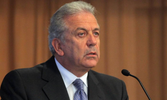 Αβραμόπουλος:«Οι παράτυποι μετανάστες θα πρέπει να επιστρέφονται»