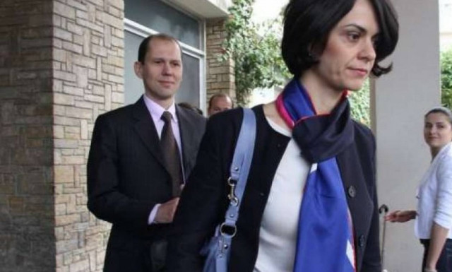 Επιβεβαιώνει το ΥΠΟΙΚ την αποχώρηση του κουαρτέτου