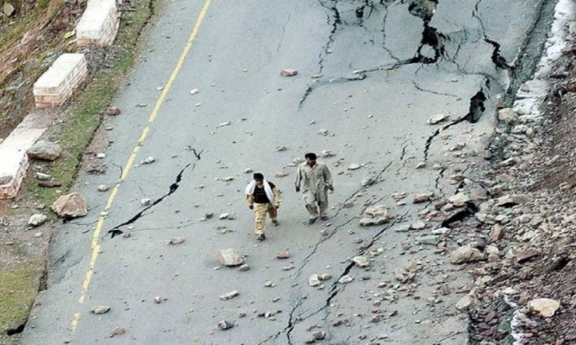 Ισχυρός σεισμός στο Αφγανιστάν – Αισθητός σε Πακιστάν, Ινδία και Κασμίρ (Vid)