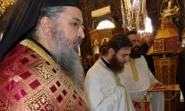 Ο Κορίνθου Διονύσιος στον Άγιο Δημήτριο Εξαμιλίων (pics)