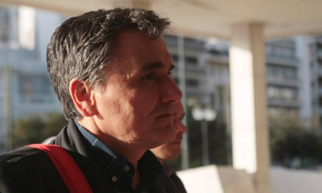 Αξιολόγηση: Εκταμίευση δόσης και απομείωση χρέους θέλει η ελληνική πλευρά (video)