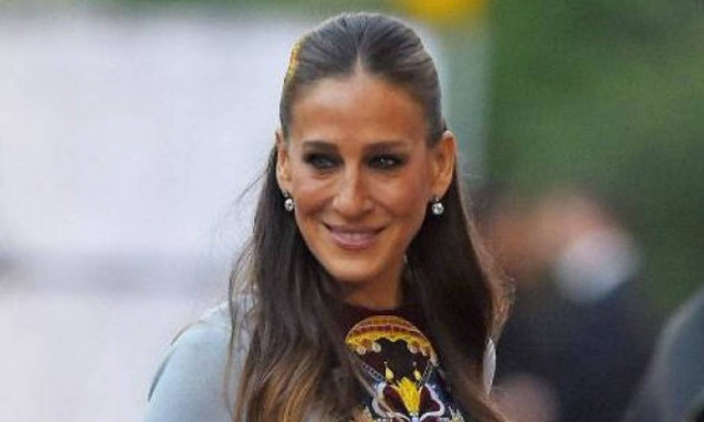 Η Sarah Jessica Parker με see-through φόρεμα είναι ό,τι πιο παραμυθένιο θα δεις σήμερα