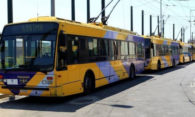 Νέες κινητοποιήσεις στα μέσα μεταφοράς: Πότε απεργούν τρόλεϊ και ταξί