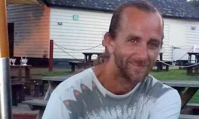 Σοκαριστικό: Τον μαχαίρωσαν μέχρι θανάτου νομίζοντας ότι είναι παιδόφιλος