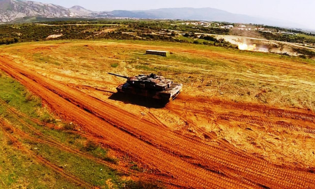 Εκπαίδευση Ανθυπιλάρχων και Ανθυπολοχαγών Υγειονομικού (pics)