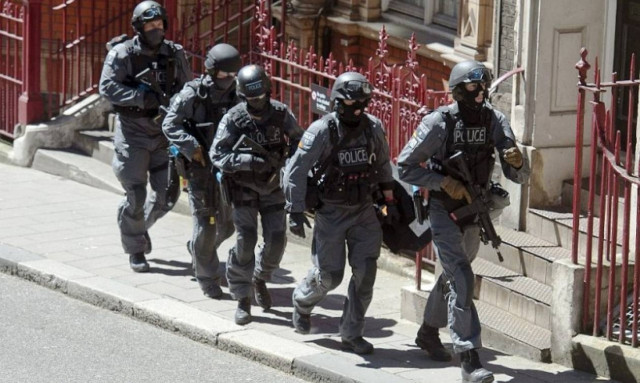 Πέντε συλλήψεις για τρομοκρατία στη Βρετανία