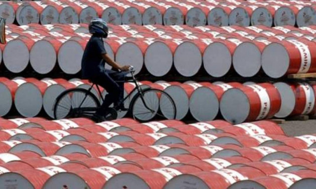 H απαισιοδοξία «ρίχνει» τις τιμές του πετρελαίου