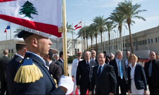 Στο Λίβανο ο Φρανσουά Ολάντ