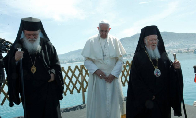 Ιερώνυμος: Η ανθρωπιά στην Ελλάδα ζει ενώ στην Ευρώπη αργοπεθαίνει