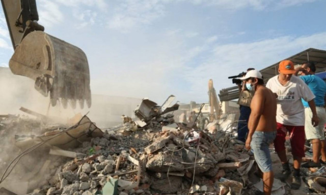 Τρομακτικό βίντεο: Η στιγμή του σεισμού στον Ισημερινό - Στους 350 οι νεκροί