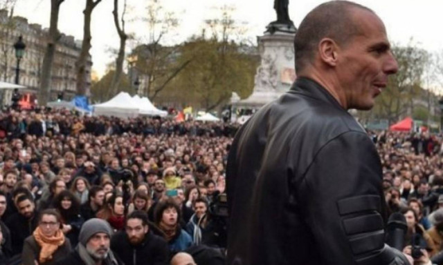 «Βέλη» Βαρουφάκη κατά της κυβέρνησης από τη Γαλλία! (video)