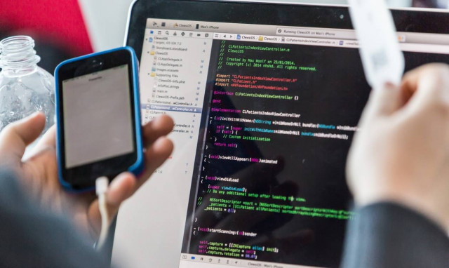 Προσοχή πού τον δίνετε! Ένας χάκερ μπορεί να εισβάλει στο κινητό σας γνωρίζοντας μόνο τον αριθμό σας