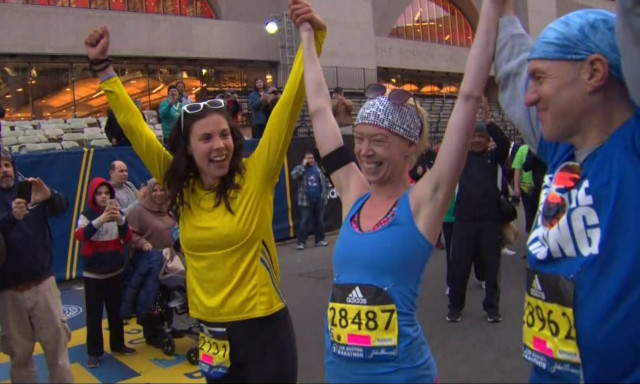 Έχασε το πόδι της στο Μαραθώνιο της Βοστώνης και φέτος τερμάτισε με προσθετικό! (pics)
