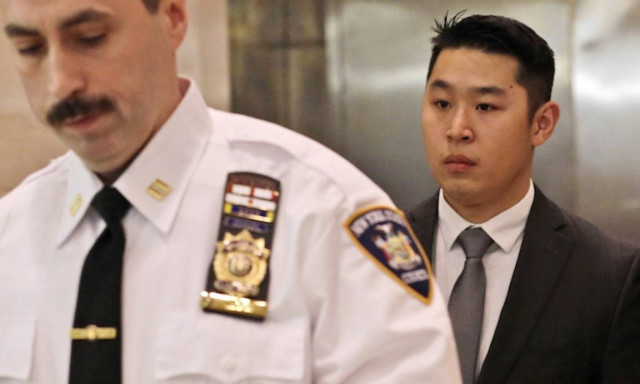 Μπρούκλιν: Γλύτωσε τη φυλακή ένας αστυνομικός που σκότωσε Αφροαμερικανό