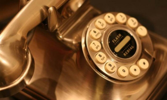 Πώς ήταν να μεγαλώνεις μόνο με σταθερό τηλέφωνο!