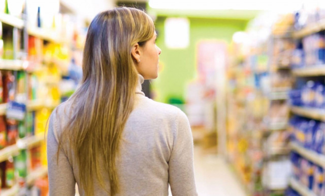 Φορο-σοκ από τον ΦΠΑ 24% - Κύμα ανατιμήσεων θα σαρώσει αγαθά και υπηρεσίες