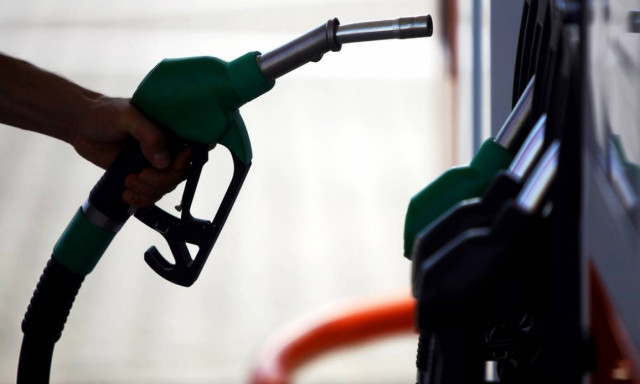 Πόσο θα ακριβύνουν τα καύσιμα