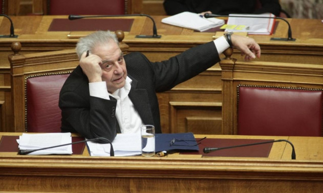 Στρατιά 80 αστυνομικών... φυλάει τον Φλαμπουράρη