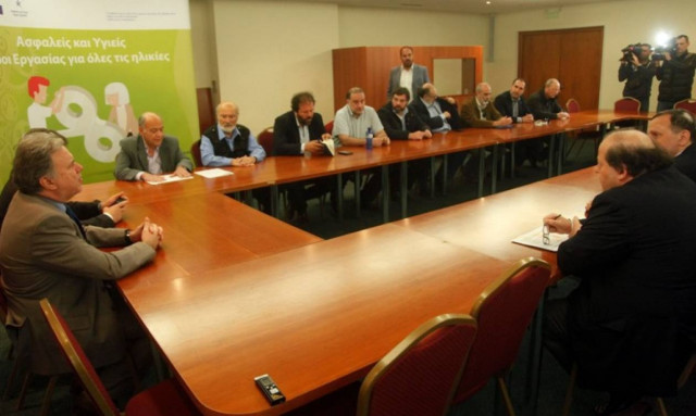 Κατρούγκαλος: Δεν υπήρξε συμφωνία με την ΠΟΕΣΥ για το αγγελιόσημο - Θα τα ξαναπούμε