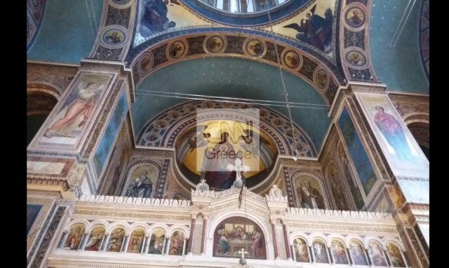 Μόνο στο CNN Greece: Στα άδυτα της Μητρόπολης Αθηνών πριν ανοίξει τις πύλες της