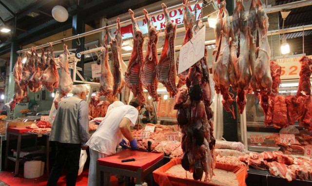 Πάσχα 2016: Ποια είναι φέτος η τιμή του οβελία