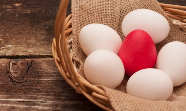 Πάσχα και τροφικές δηλητηριάσεις: Ο δεκάλογος της σωστής συντήρησης των τροφίμων