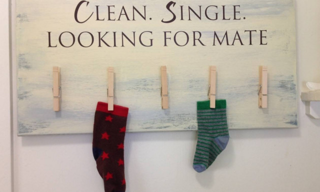 Λύθηκε το μυστήριο με τις χαμένες σου… κάλτσες! (video)