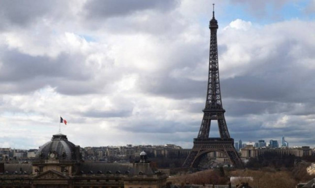 Πιο οικονομική η διαμονή σε τετράστερο στο Παρίσι, παρά σε διαμέρισμα στο Λονδίνο