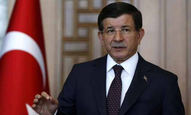 Δεν αποκλείει χερσαία επέμβαση στη Συρία ο Νταβούτογλου