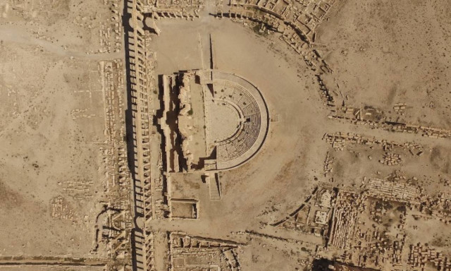 Η Παλμύρα «ζωντανεύει» ξανά υπό τους ήχους της συμφωνικής ορχήστρας της Αγίας Πετρούπολης! (vid)