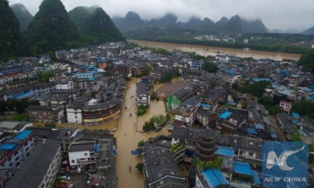 Κίνα: Στους 41 οι αγνοουμένοι από κατολισθήσεις - Εκατοντάδες εγκλωβισμένοι (vid)