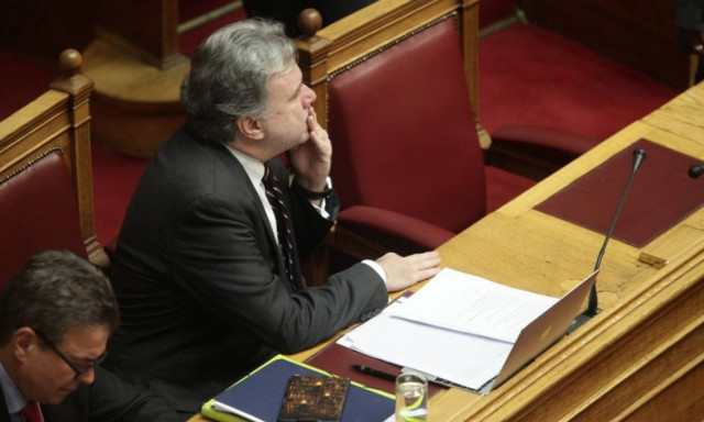 Ασφαλιστικό 2016 - Βουλή: Αλλαγές με τροπολογία Κατρούγκαλου στα Σώματα Ασφαλείας