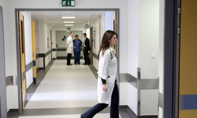 Στην Εισαγγελία η αναφορά του ΙΣΑ για τις 200 κλίνες των ΜΕΘ